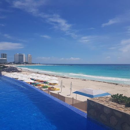 Cozy And Modern Apartment Cancun Bagian luar foto