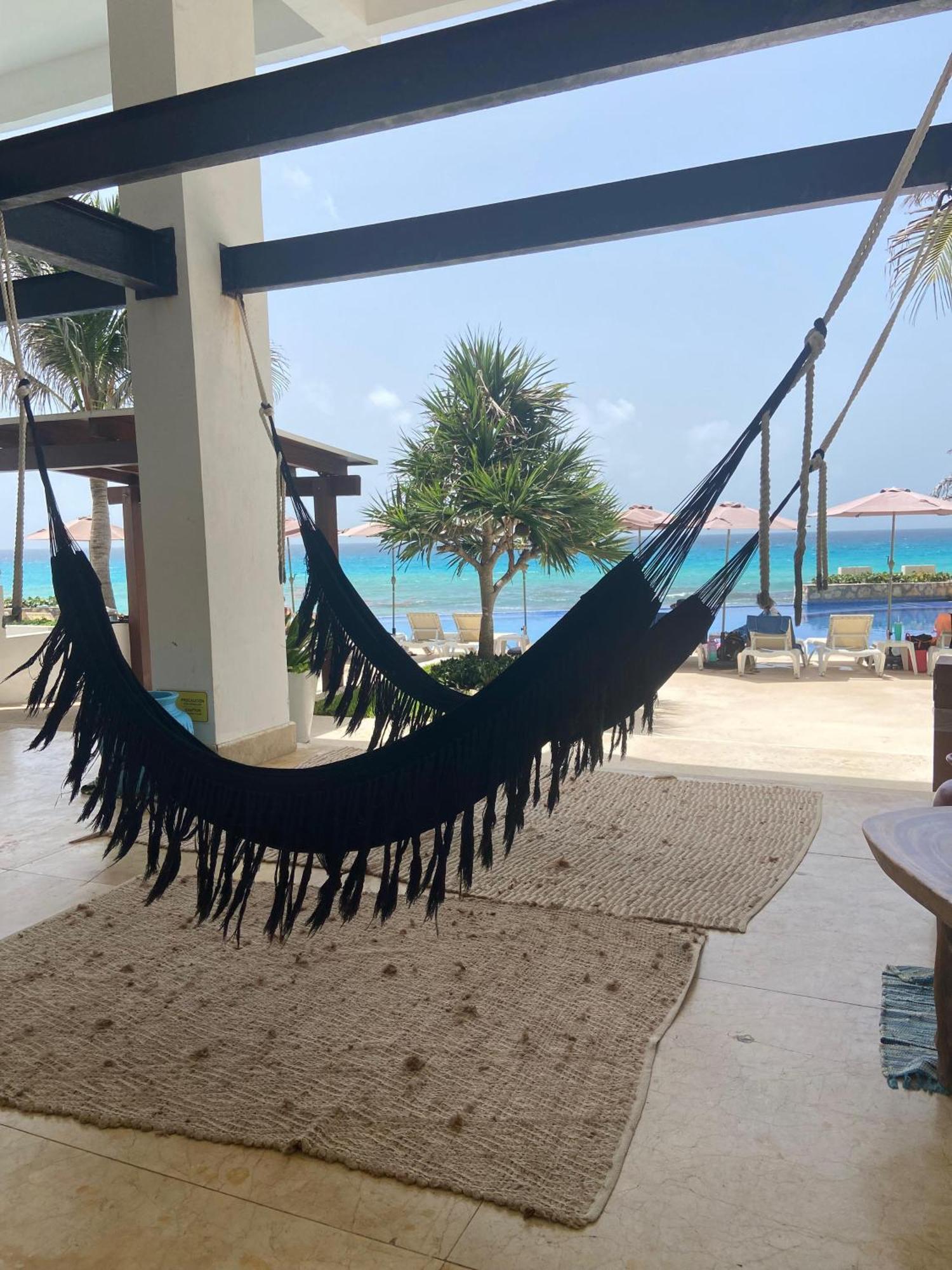 Cozy And Modern Apartment Cancun Bagian luar foto