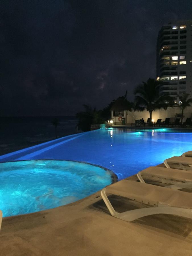 Cozy And Modern Apartment Cancun Bagian luar foto